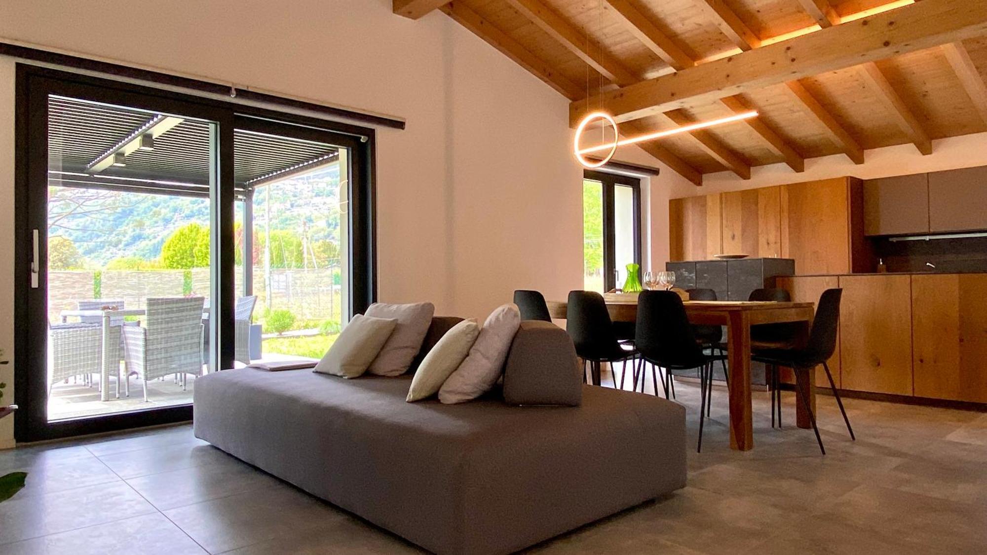 גראבדונה Villa Larius מראה חיצוני תמונה