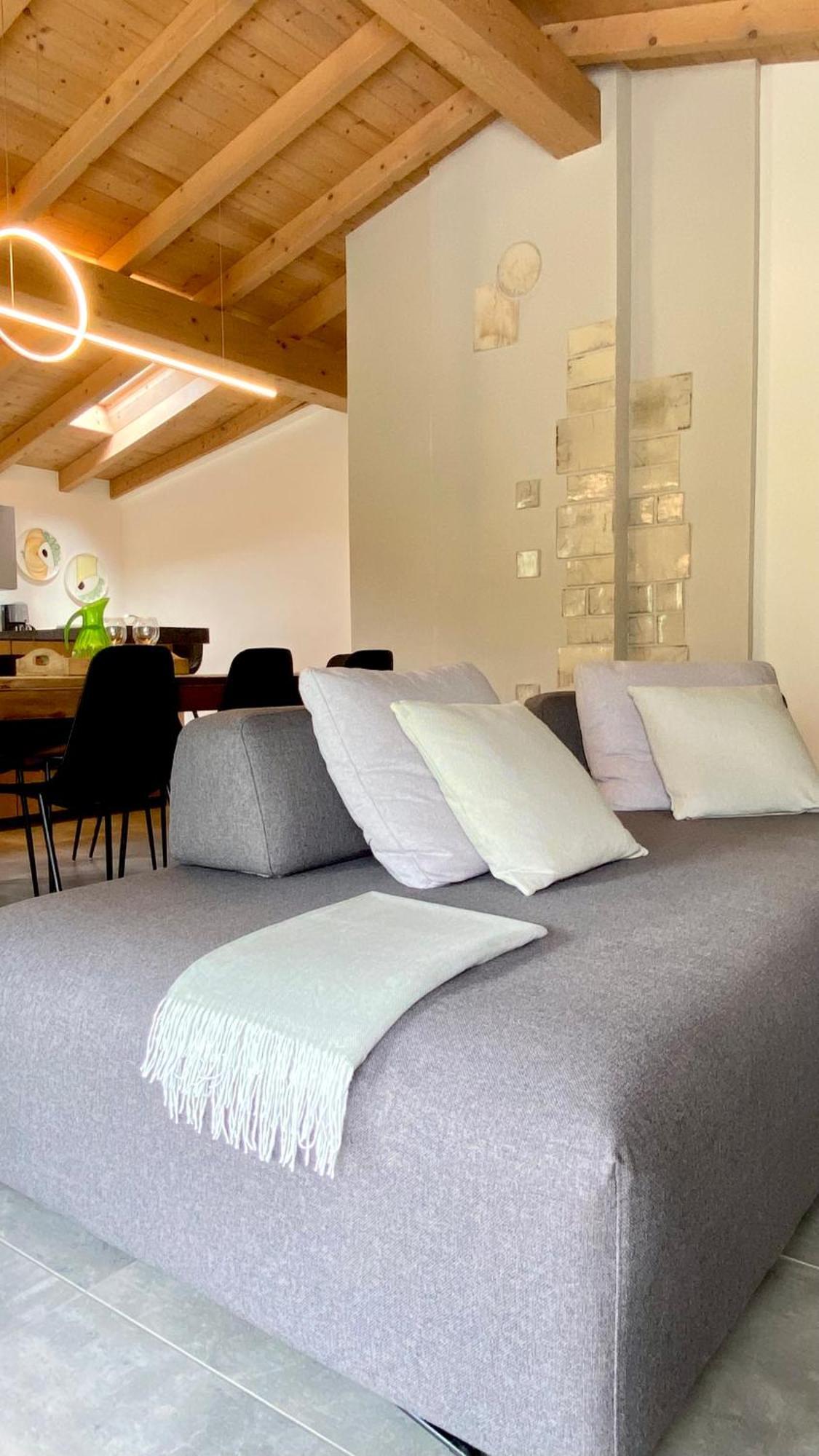 גראבדונה Villa Larius מראה חיצוני תמונה
